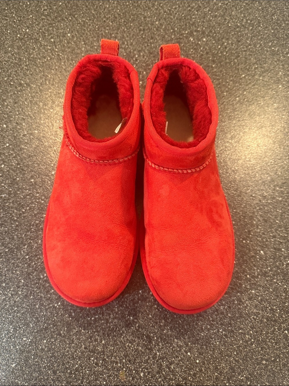 UGG Women’s Classic Ultra Mini Boot - Ribbon Red size 9